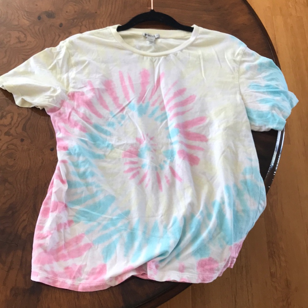 Forever 21 tie dye shirt